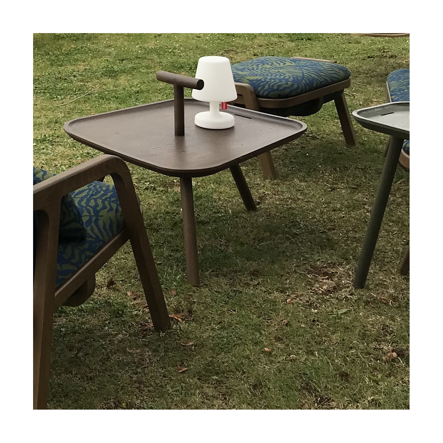 The BERGAMOTE tripod coffee table